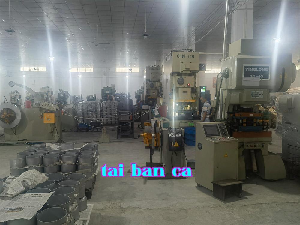 Phân loại gia công điện cực graphit Đông Quan và phương pháp gia công trên máy tiện